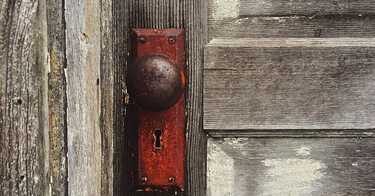 Mortise Lock vs. Cylinder Lock: What Older Norfolk Homes Have — Pro Norfolk Locksmiths