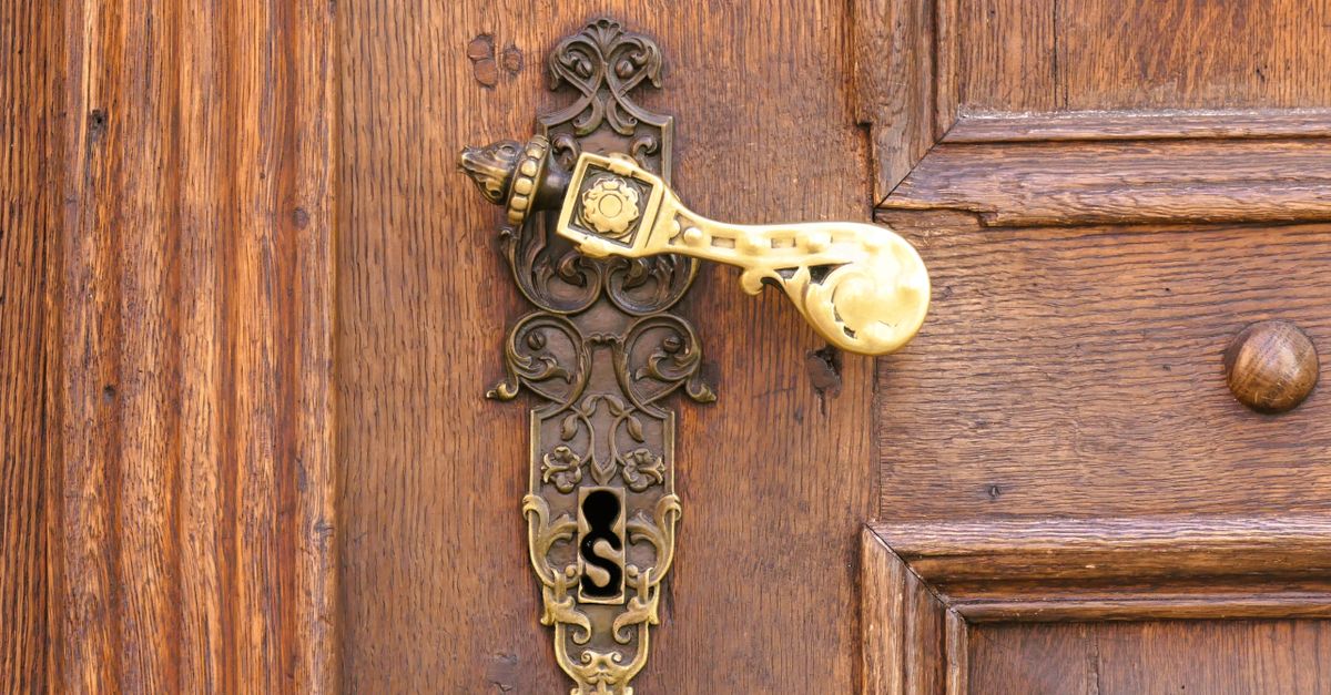 What Is a Mortise Lock and Why Norfolk Homes Still Rely on Them — Pro Norfolk Locksmiths